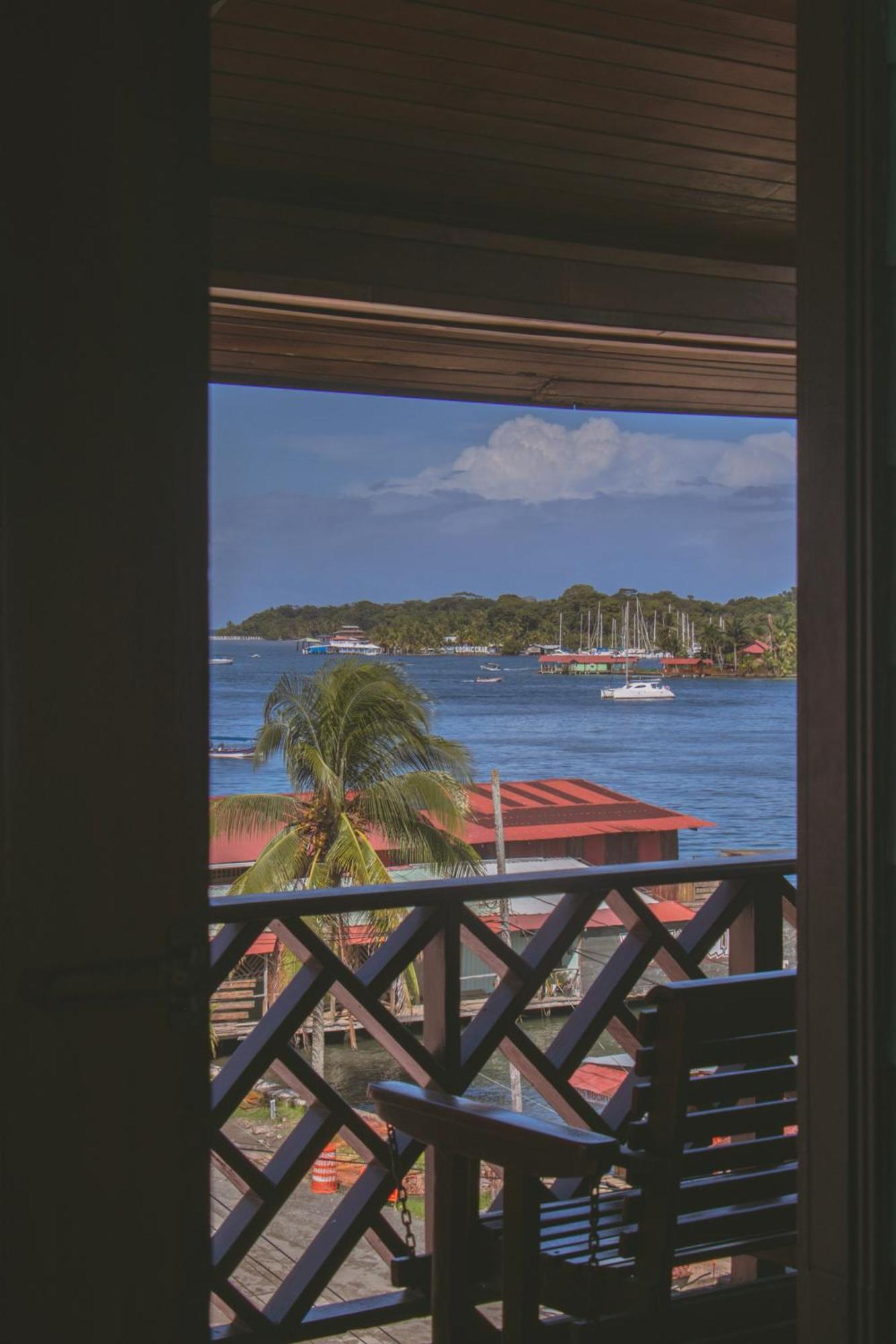 Hotel Palma Royale Bocas del Toro Exteriör bild
