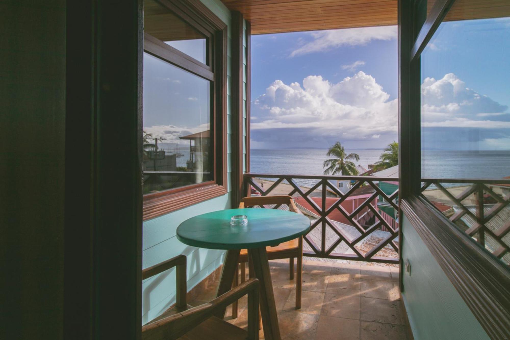Hotel Palma Royale Bocas del Toro Exteriör bild